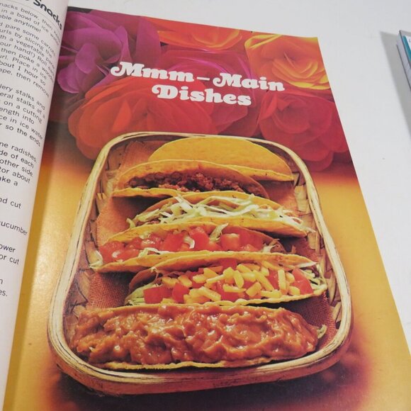 Betty Crocker's Cookbook for Boys & Girls 70s - Picture 12 of 16